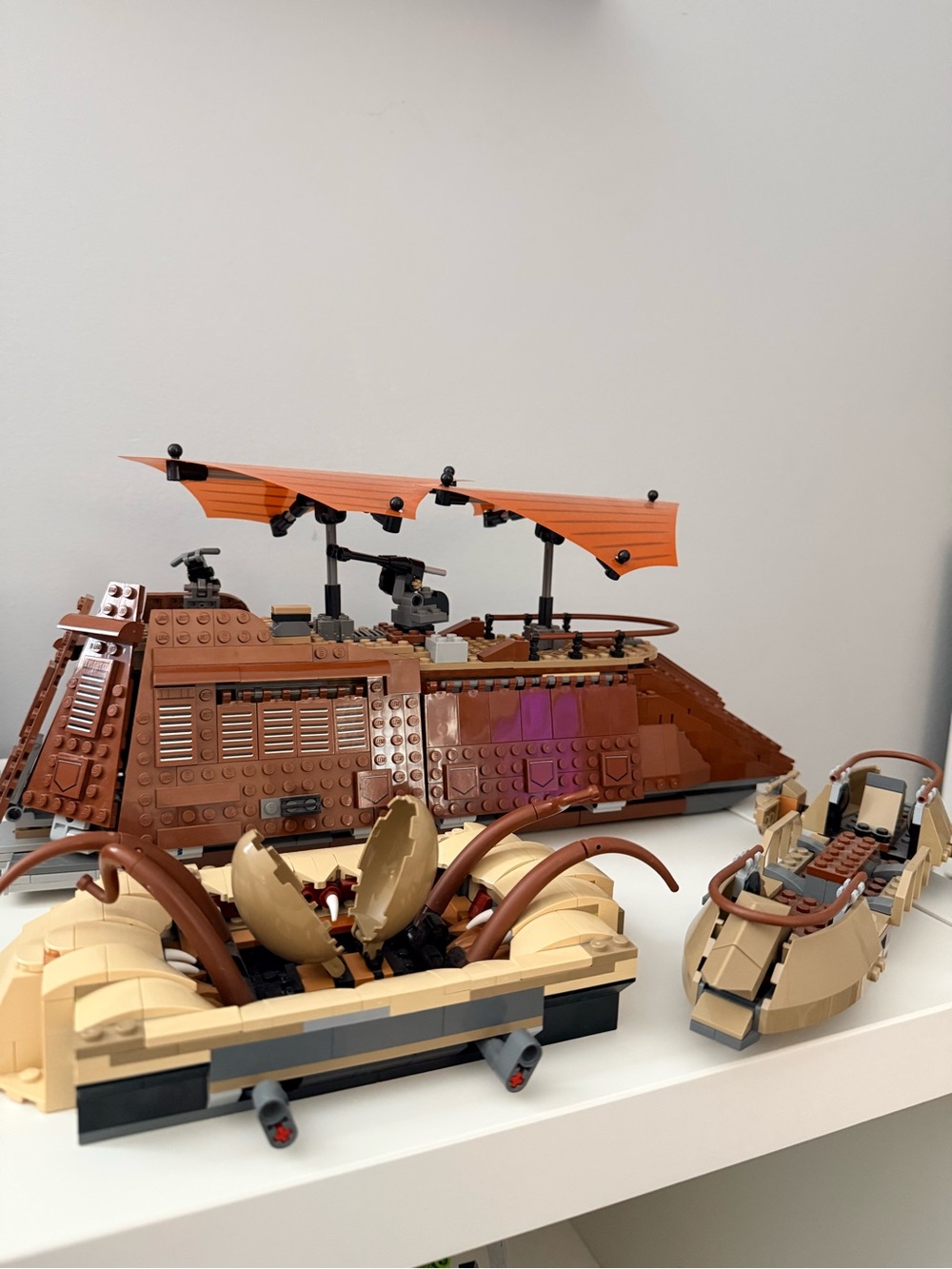 Lego 75020 Jabba’s Sail Barge Bundle with Desert Skiff and Saralcc Pit